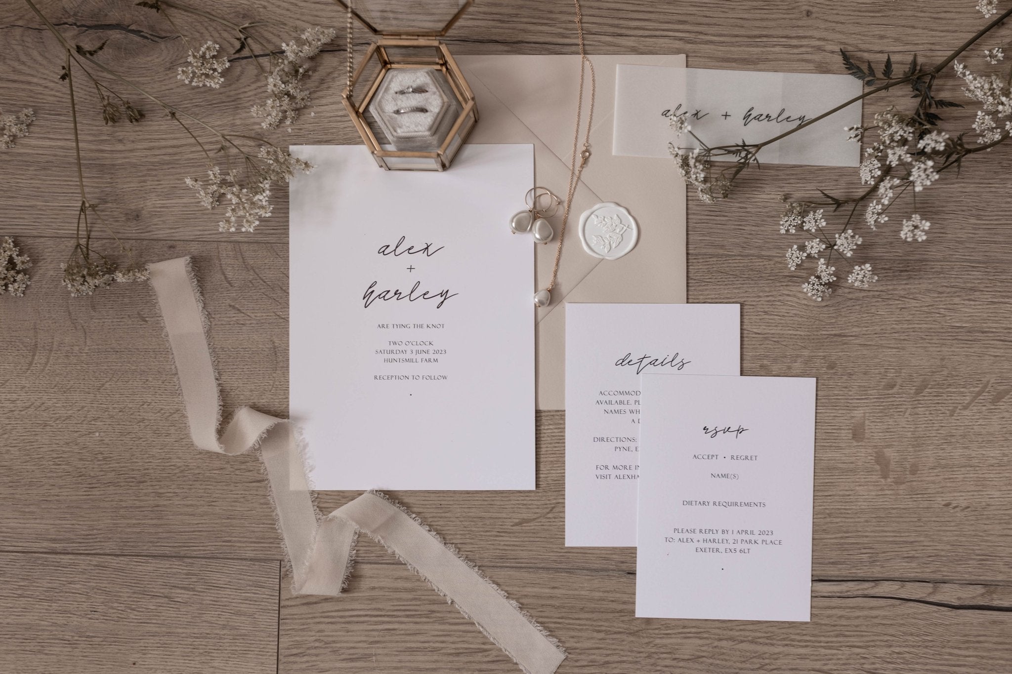 Details Checklist: What To Include In Your Wedding Flat Lay