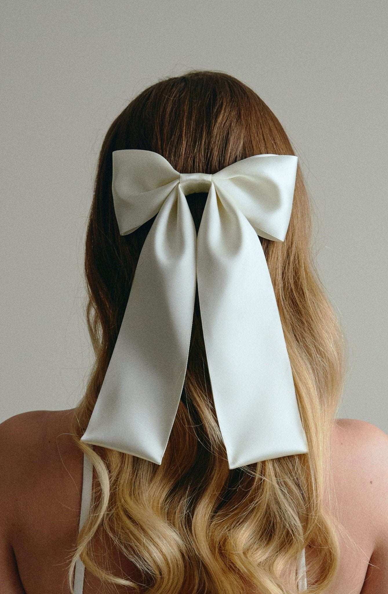 Bridal Hair Bows: Fashion-Forward Modern Elegance – Debbie Carlisle